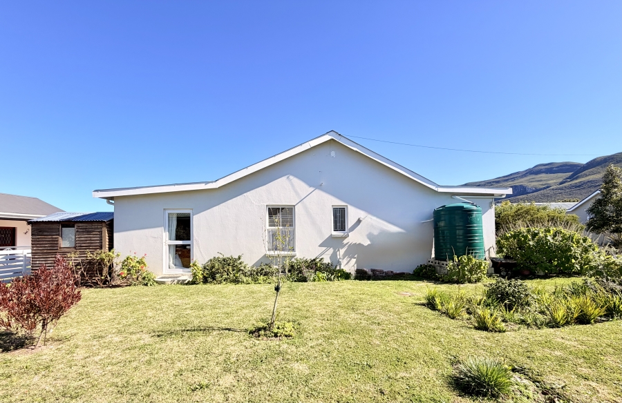 2 Bedroom Property for Sale in Sandbaai Western Cape